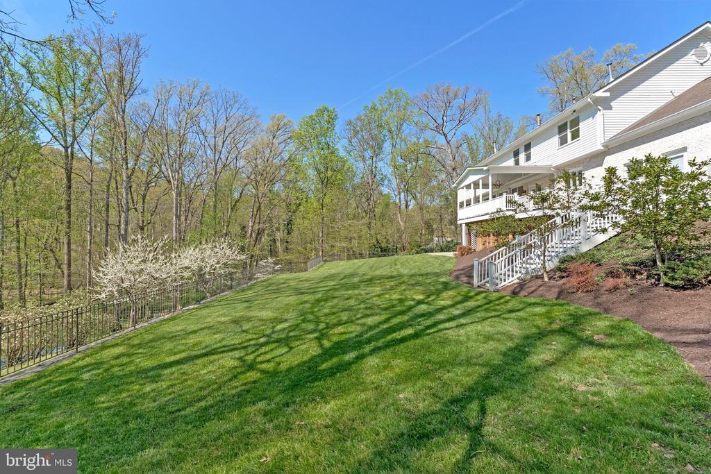8611 BROOK ROAD