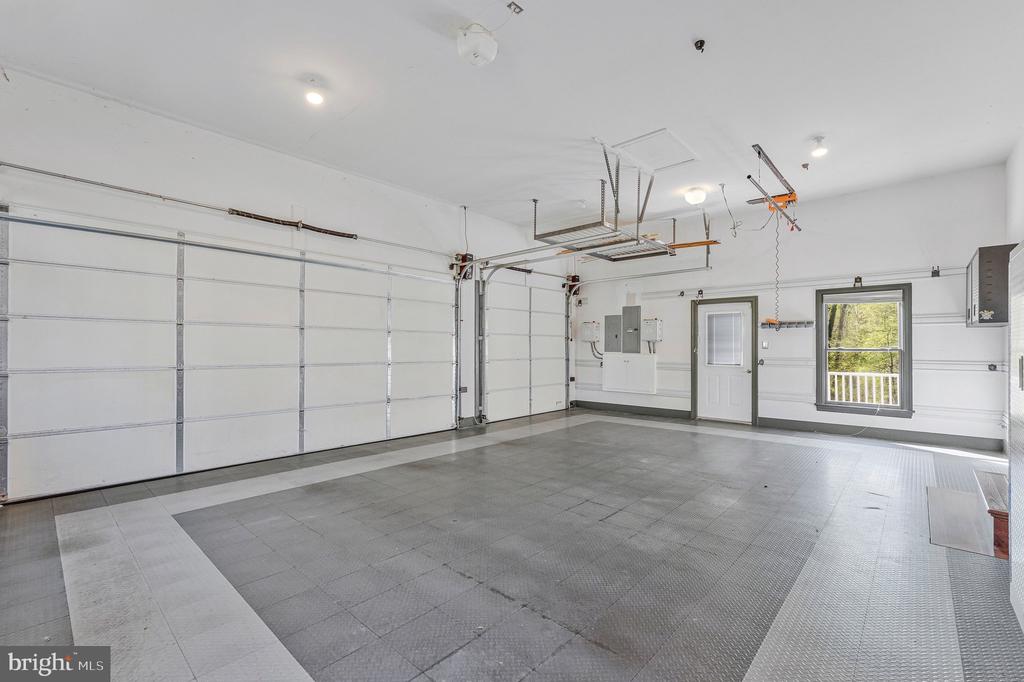 8611 BROOK ROAD