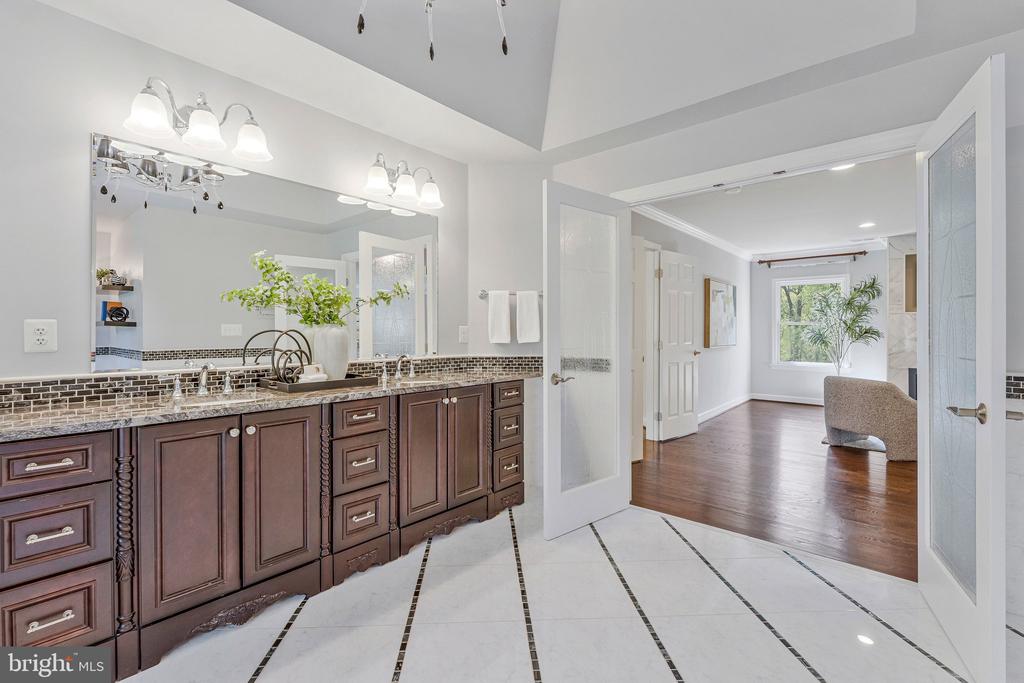 8611 BROOK ROAD