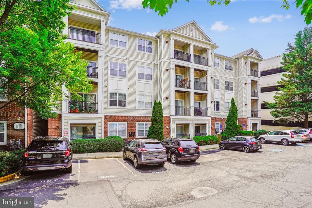 12945 CENTRE PARK CIRCLE Unit: 303