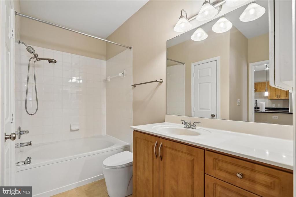 12945 CENTRE PARK CIRCLE Unit: 303