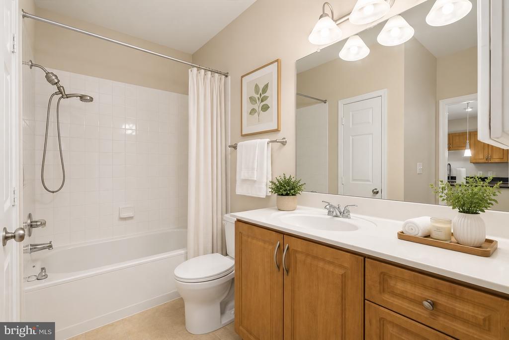 12945 CENTRE PARK CIRCLE Unit: 303