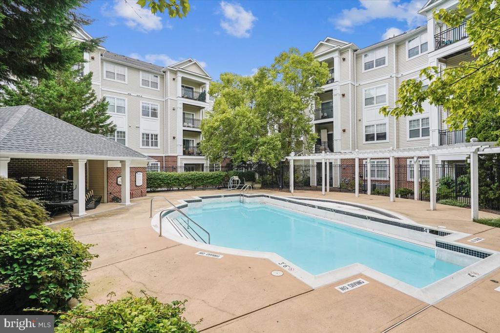 12945 CENTRE PARK CIRCLE Unit: 303