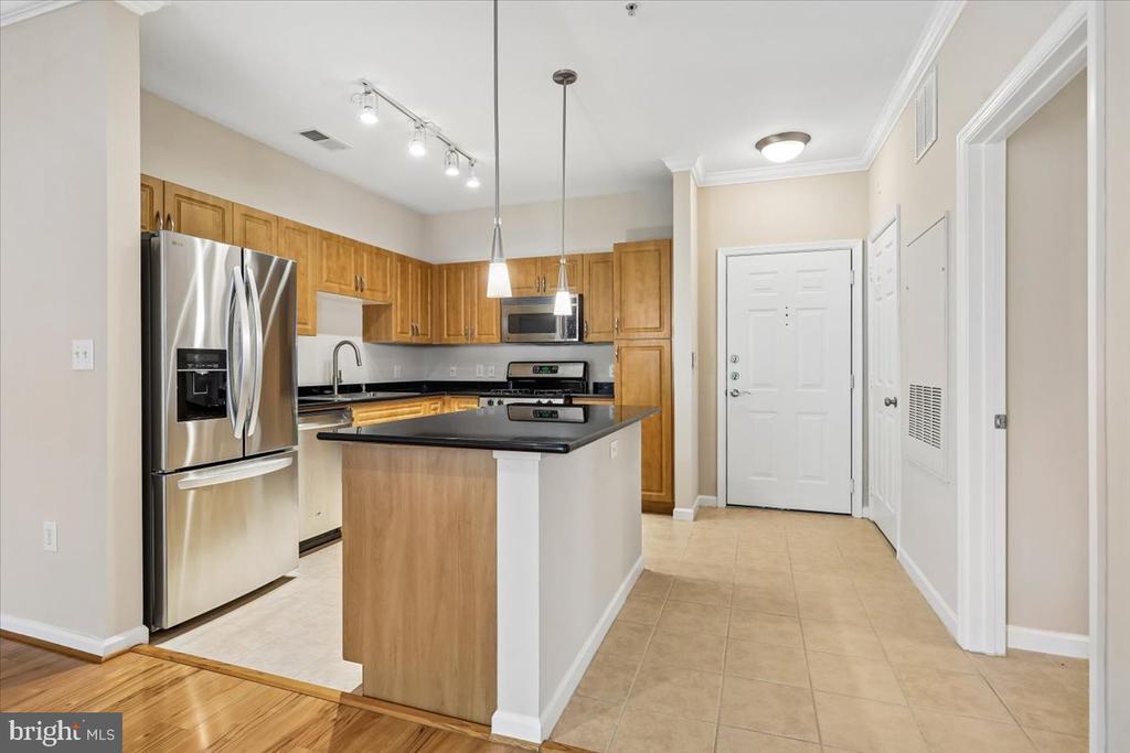12945 CENTRE PARK CIRCLE Unit: 303
