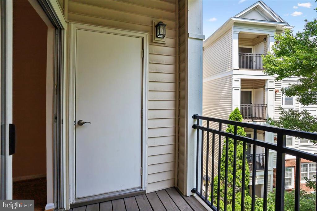 12945 CENTRE PARK CIRCLE Unit: 303