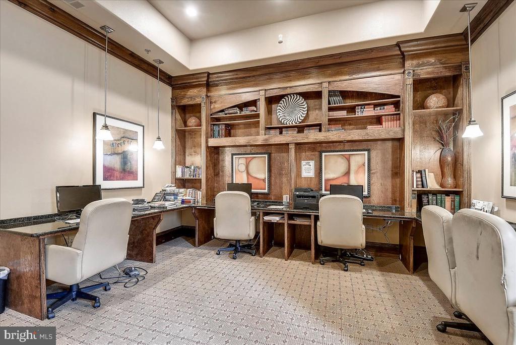 12945 CENTRE PARK CIRCLE Unit: 303