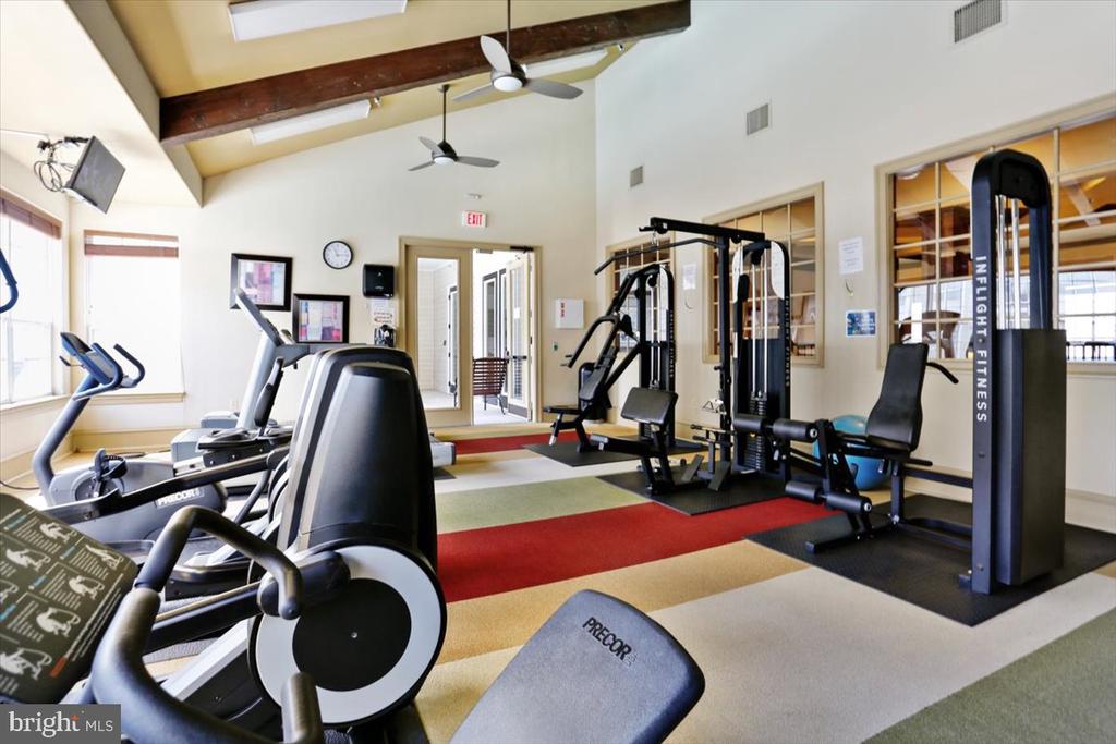 12945 CENTRE PARK CIRCLE Unit: 303