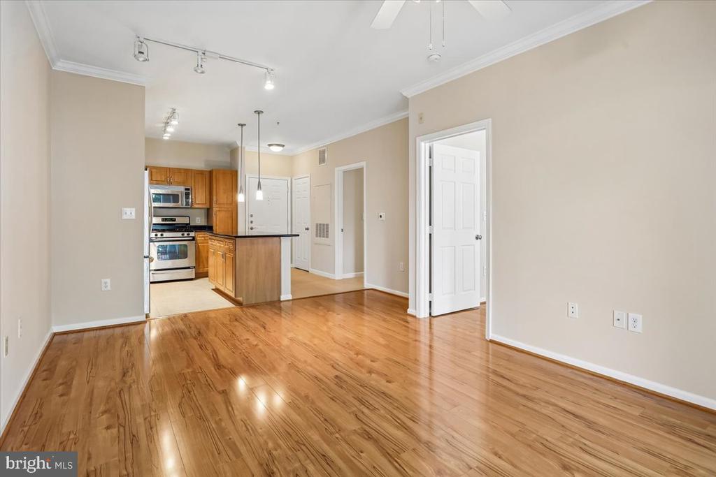 12945 CENTRE PARK CIRCLE Unit: 303