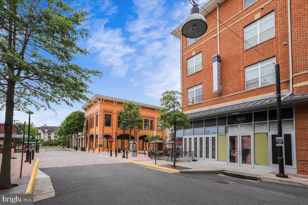 12945 CENTRE PARK CIRCLE Unit: 303