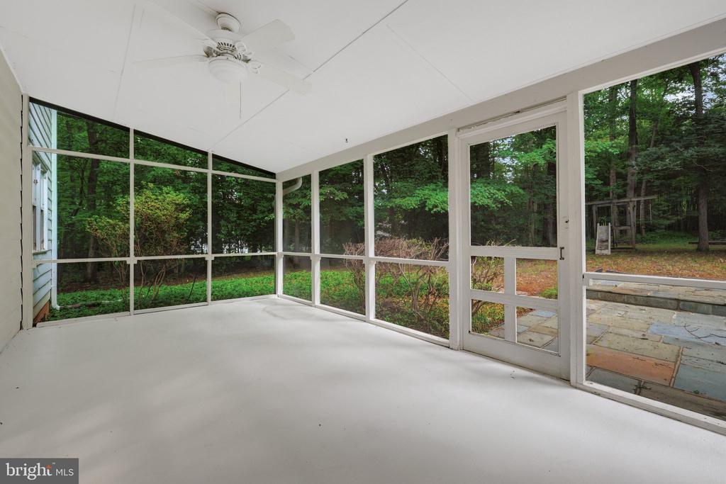 1132 SPRINGVALE ROAD