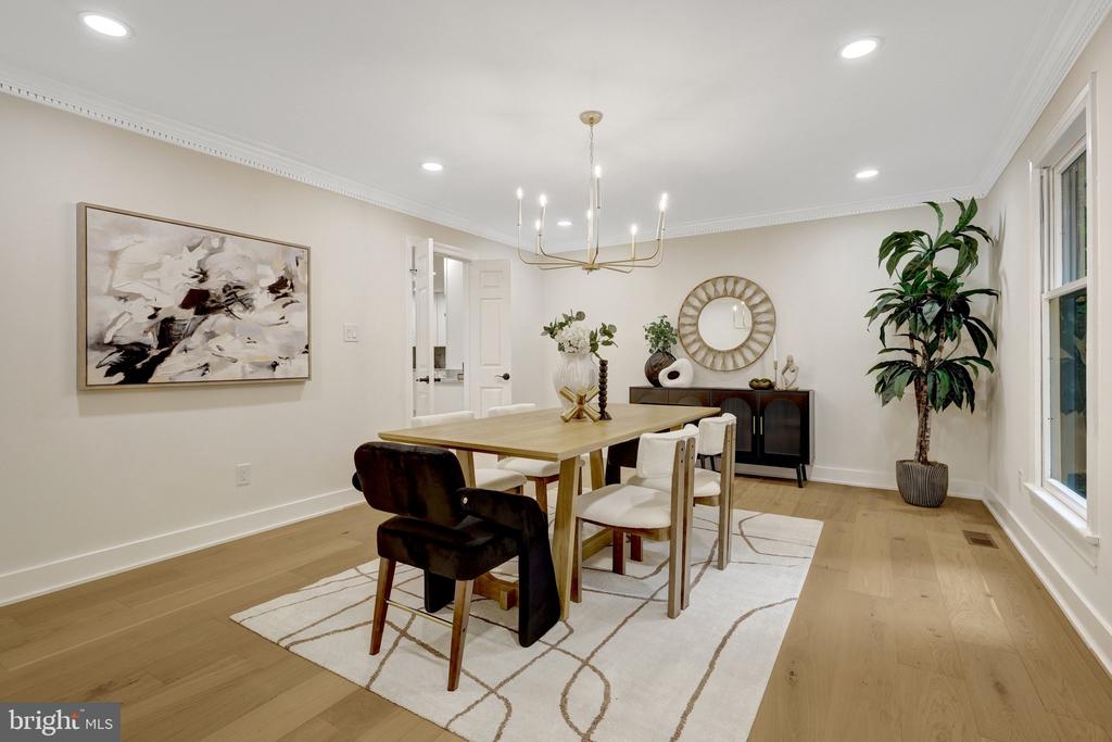 1132 SPRINGVALE ROAD