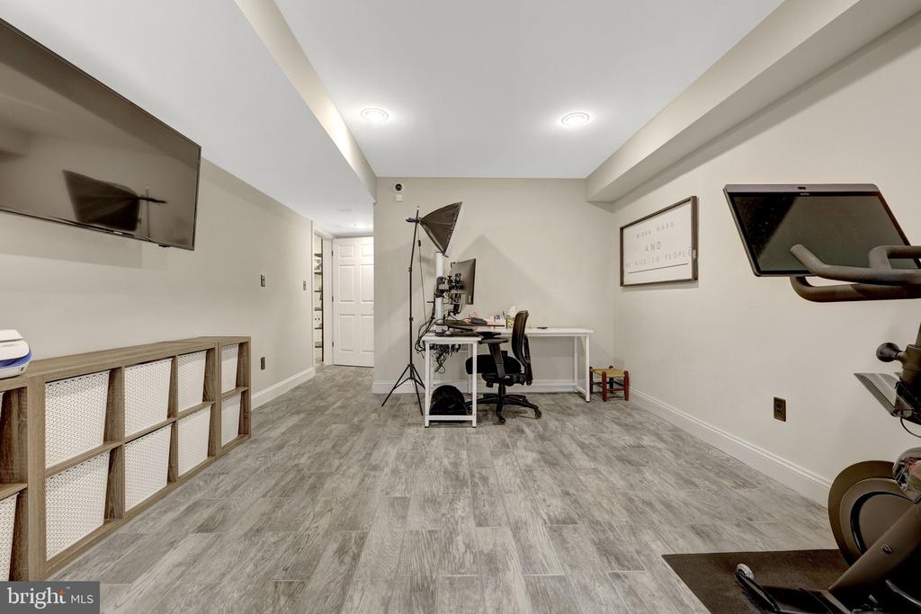 24154 CORKTREE LANE