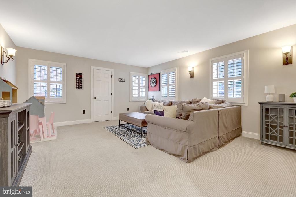 24154 CORKTREE LANE