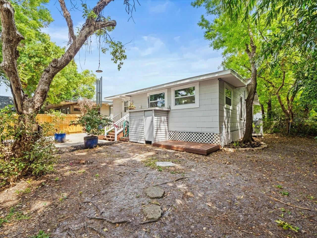 4816 N HIGHLAND AVE