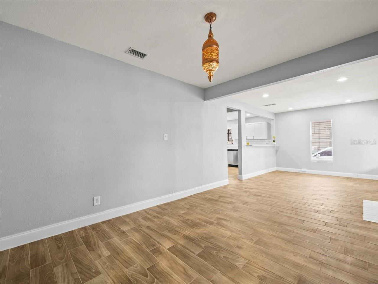 4816 N HIGHLAND AVE