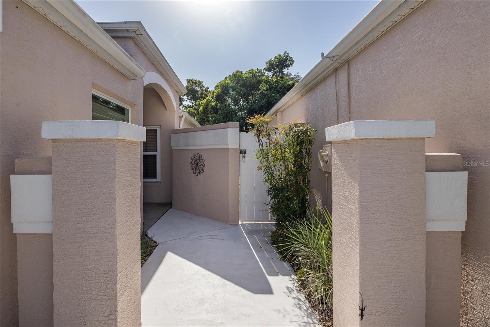364 ROYAL PALM WAY