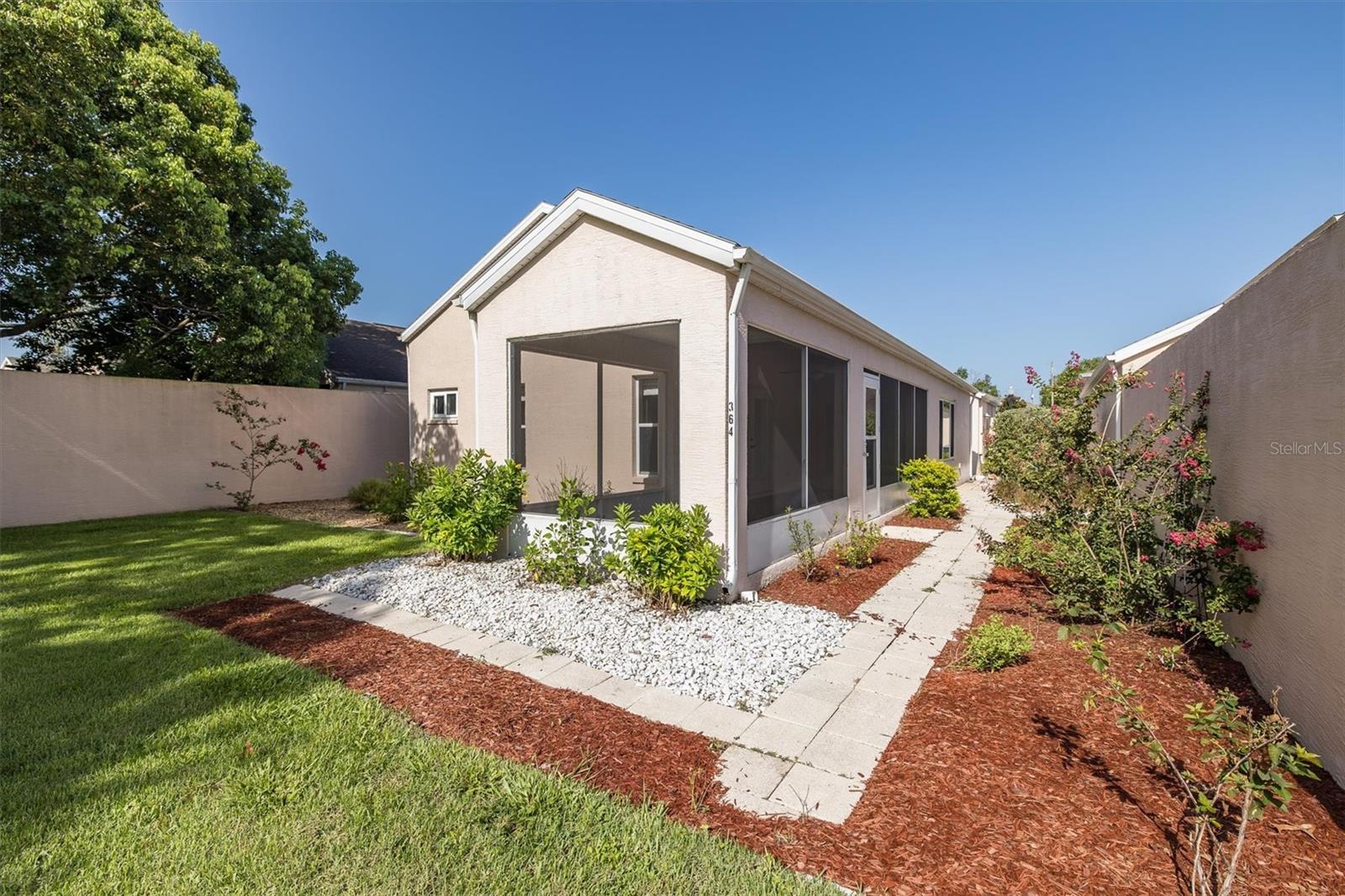 364 ROYAL PALM WAY