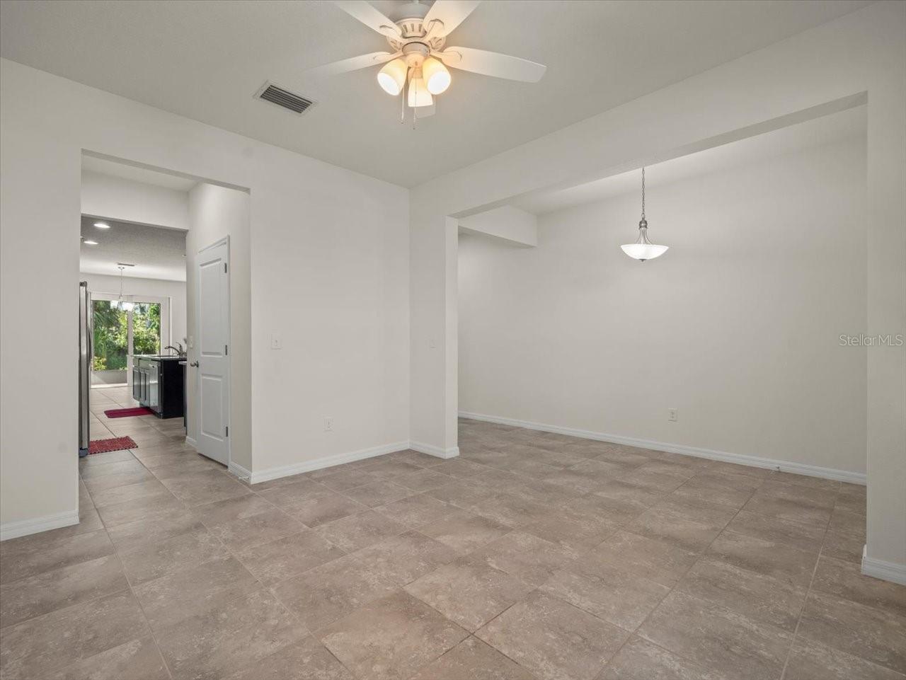 5715 HEVENA CT