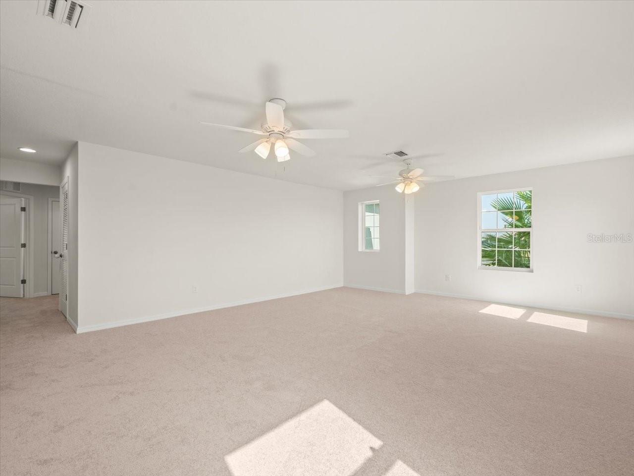 5715 HEVENA CT