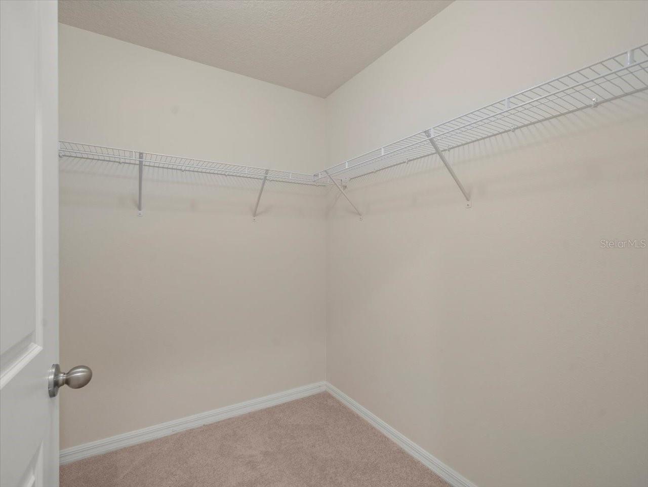 5715 HEVENA CT