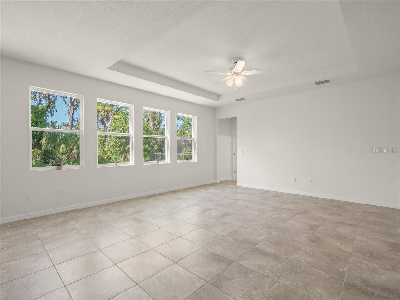 5715 HEVENA CT