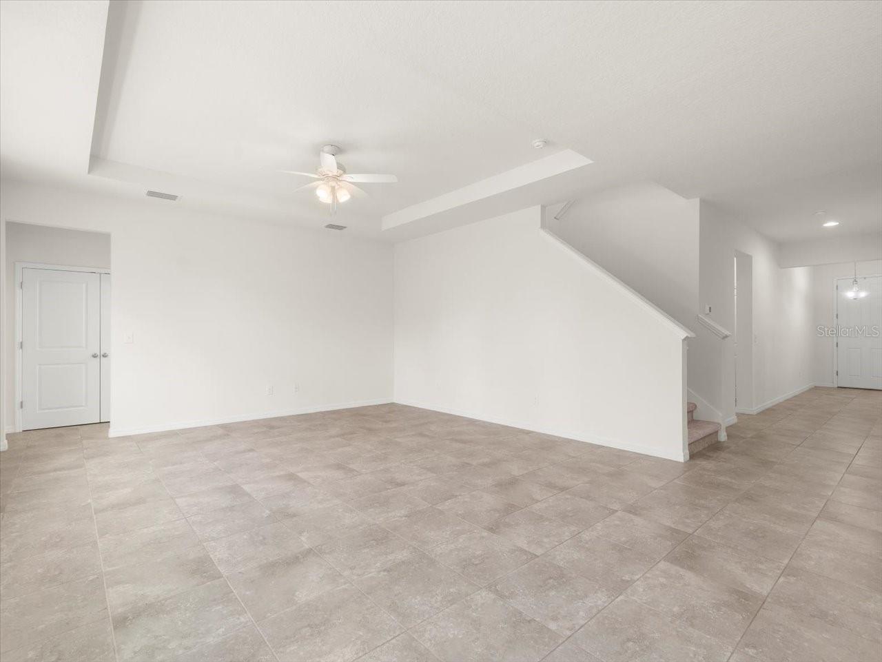 5715 HEVENA CT