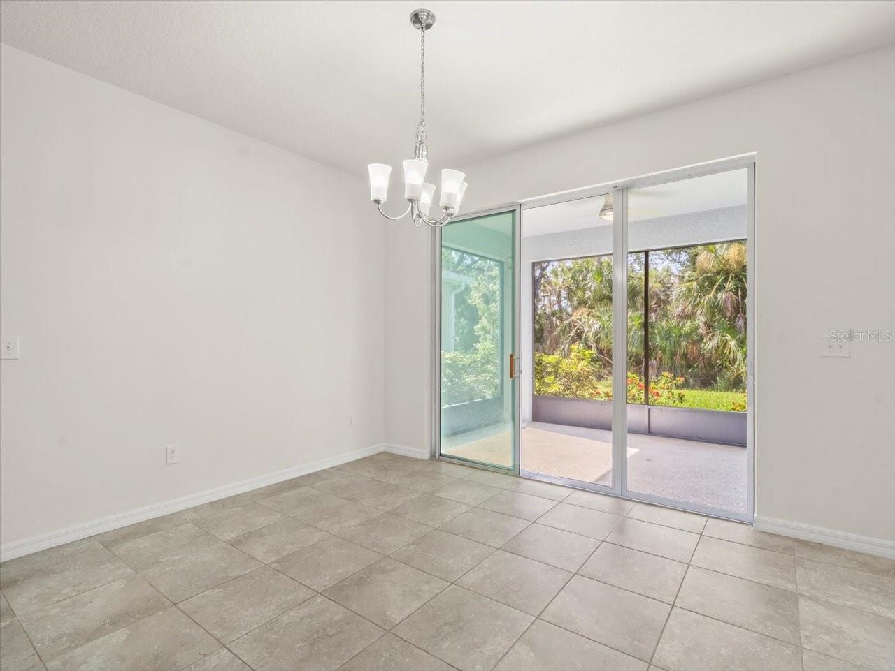 5715 HEVENA CT
