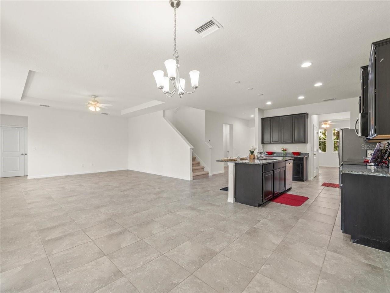 5715 HEVENA CT