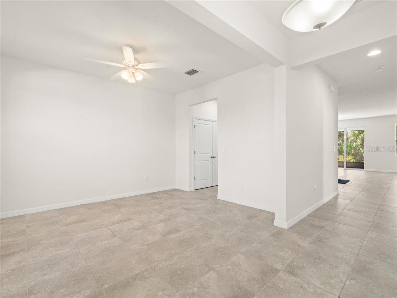 5715 HEVENA CT