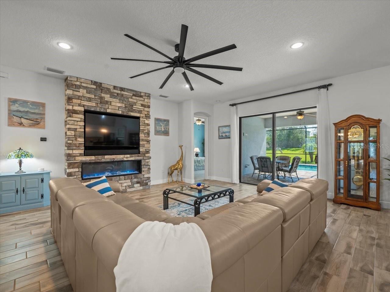 12854 WEATHERSTONE DR