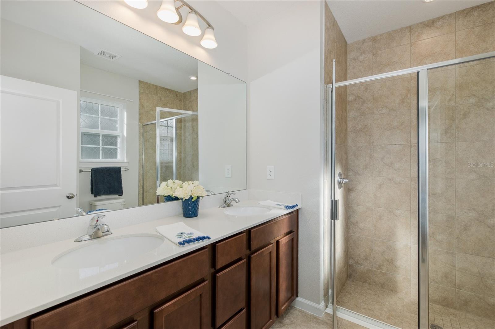 17911 TURNING LEAF CIR