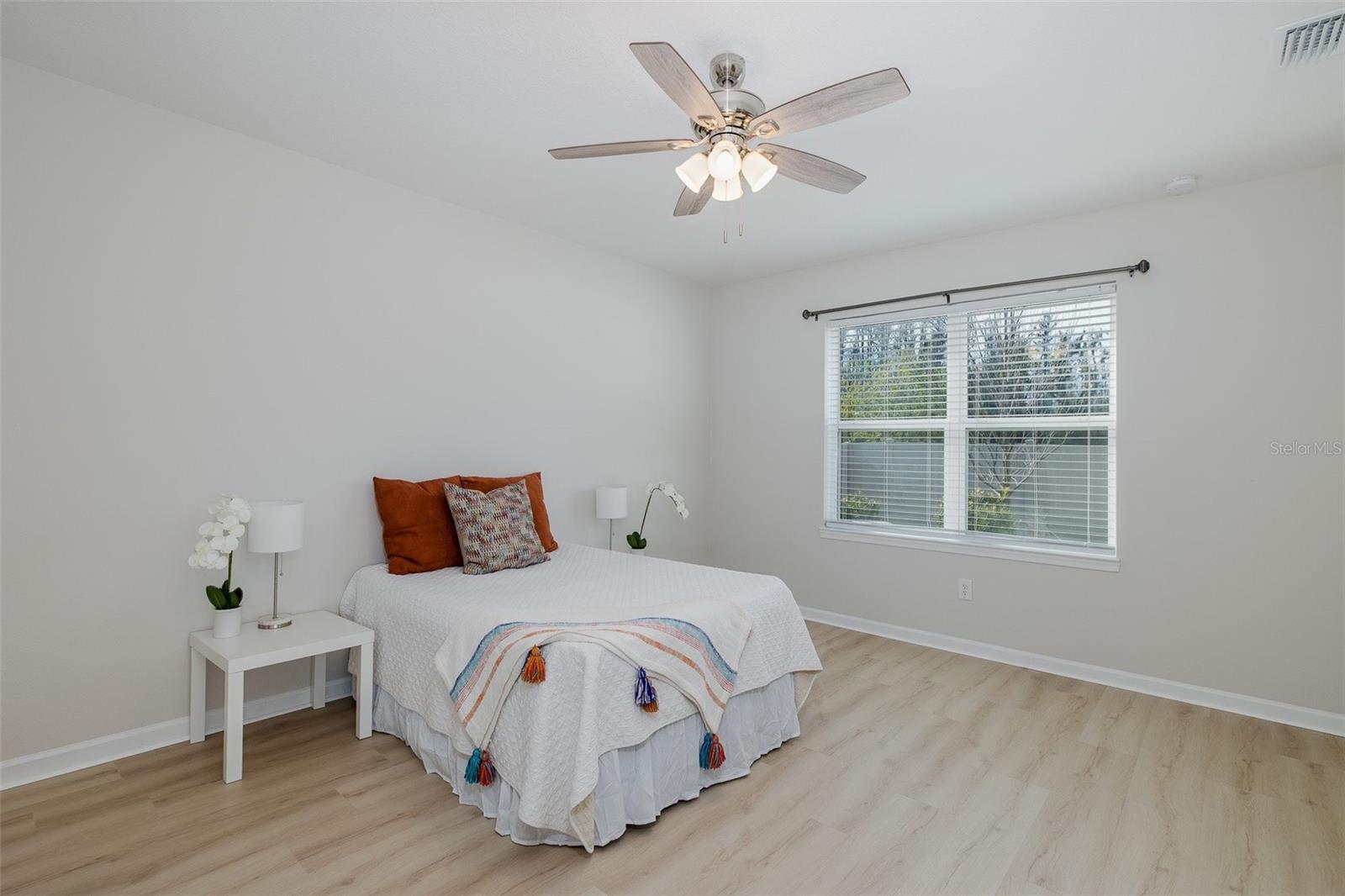 17911 TURNING LEAF CIR