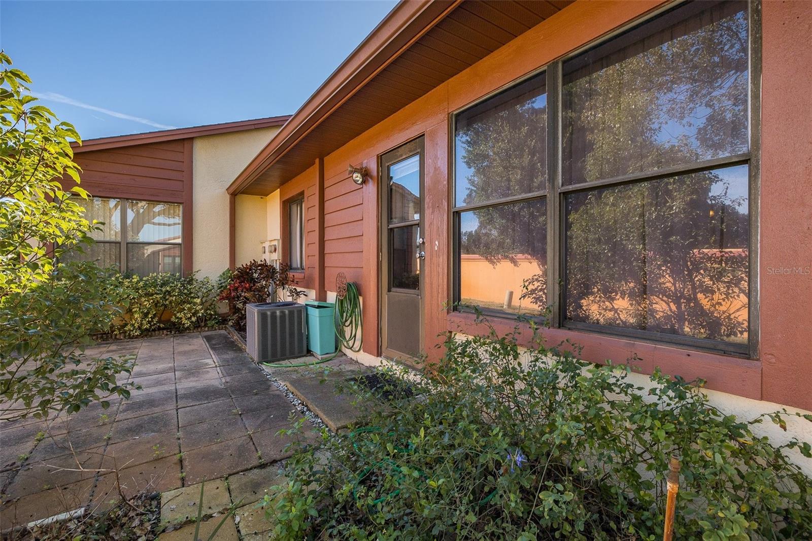 7417 GREYSTONE DR #7417