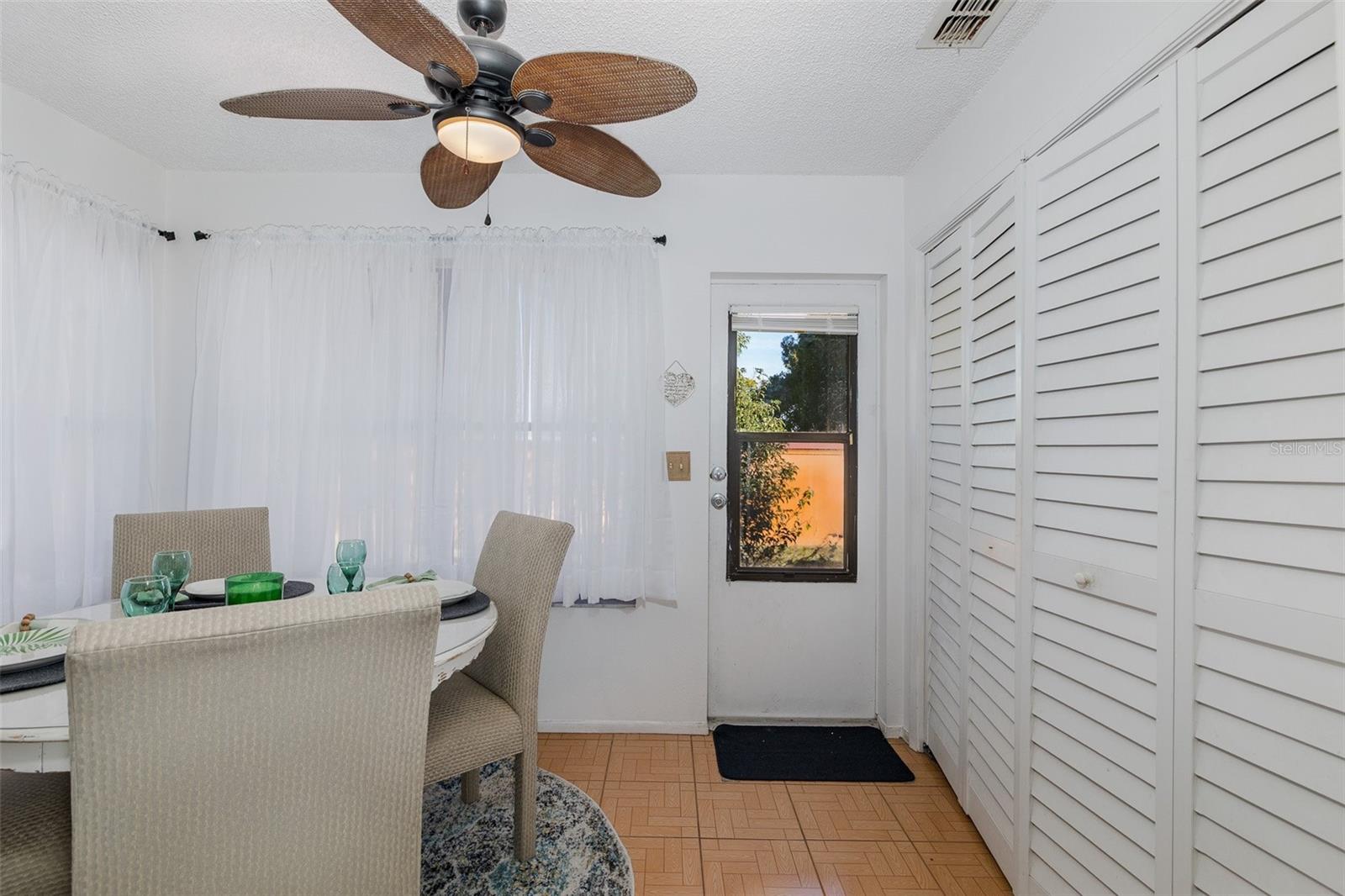 7417 GREYSTONE DR #7417