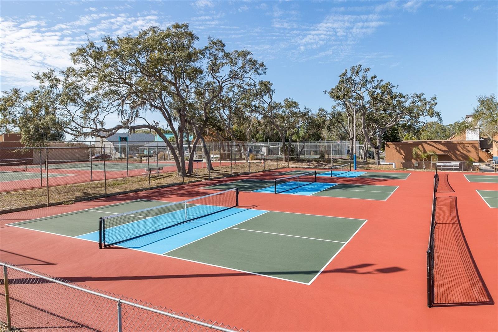 7417 GREYSTONE DR #7417