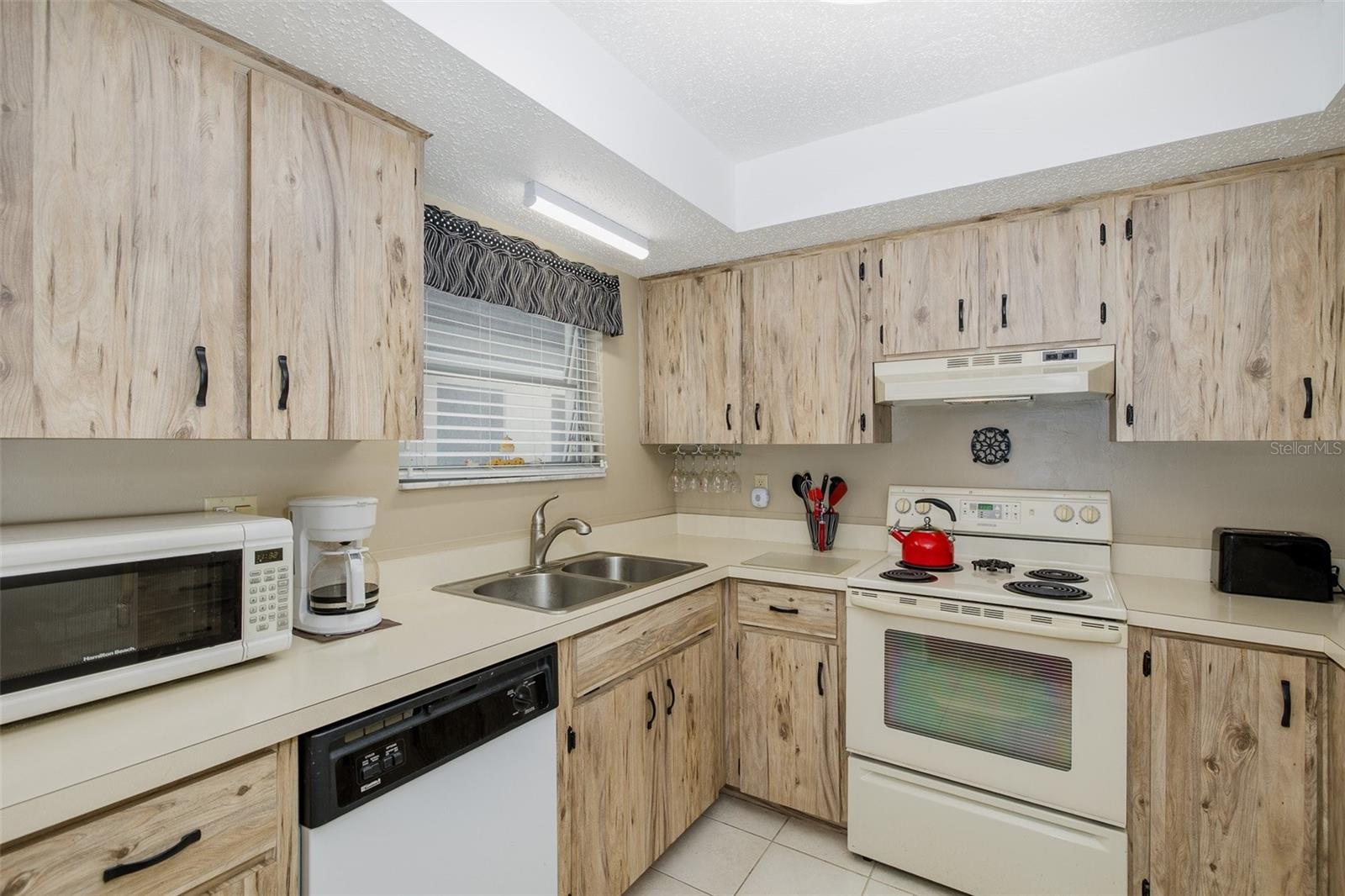 4660 MARINE PKWY #303