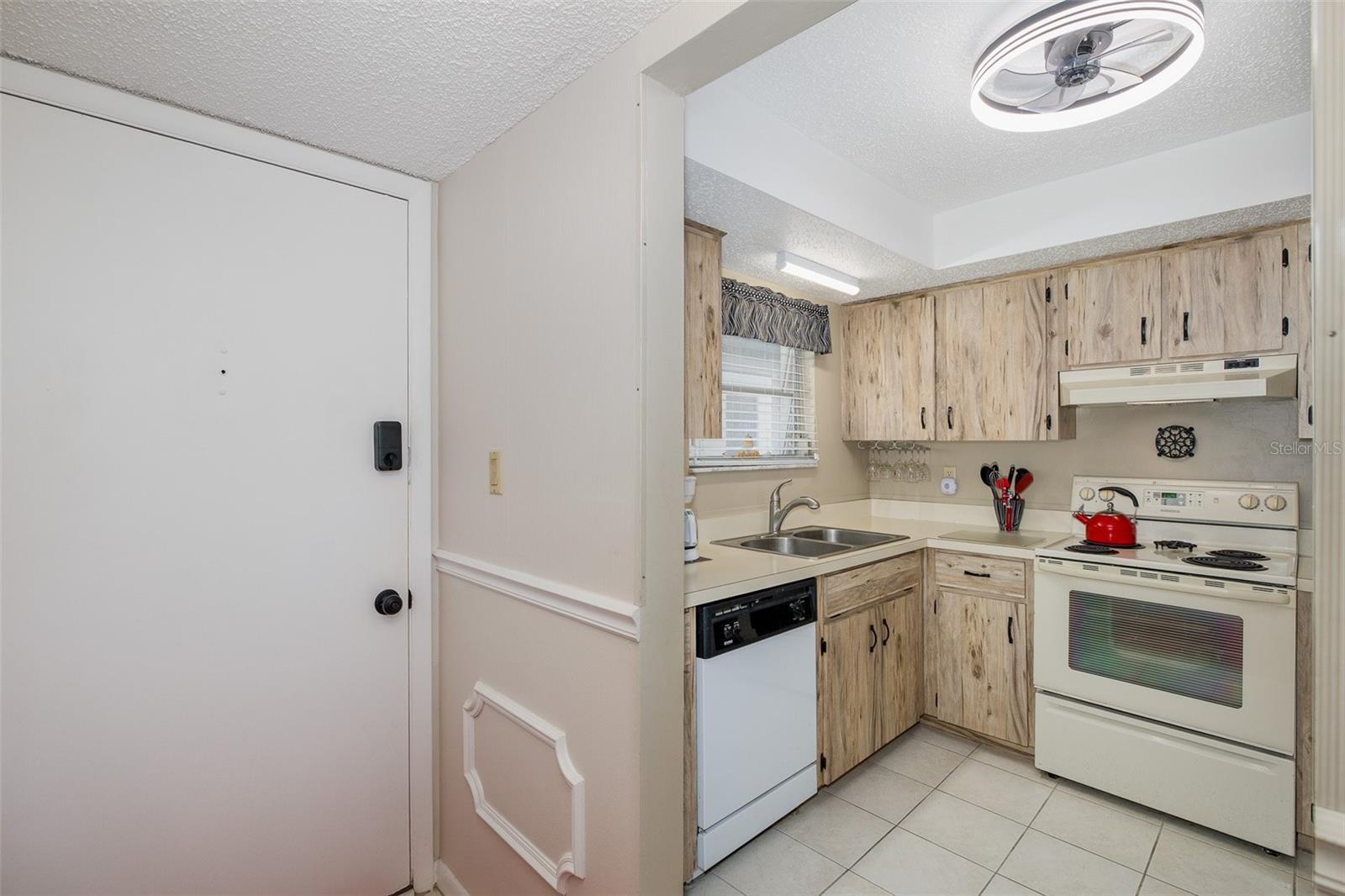 4660 MARINE PKWY #303