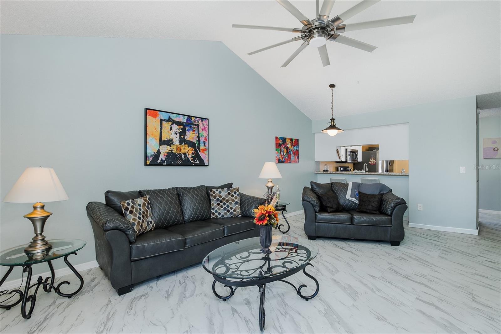 4933 MYRTLE OAK DR #23