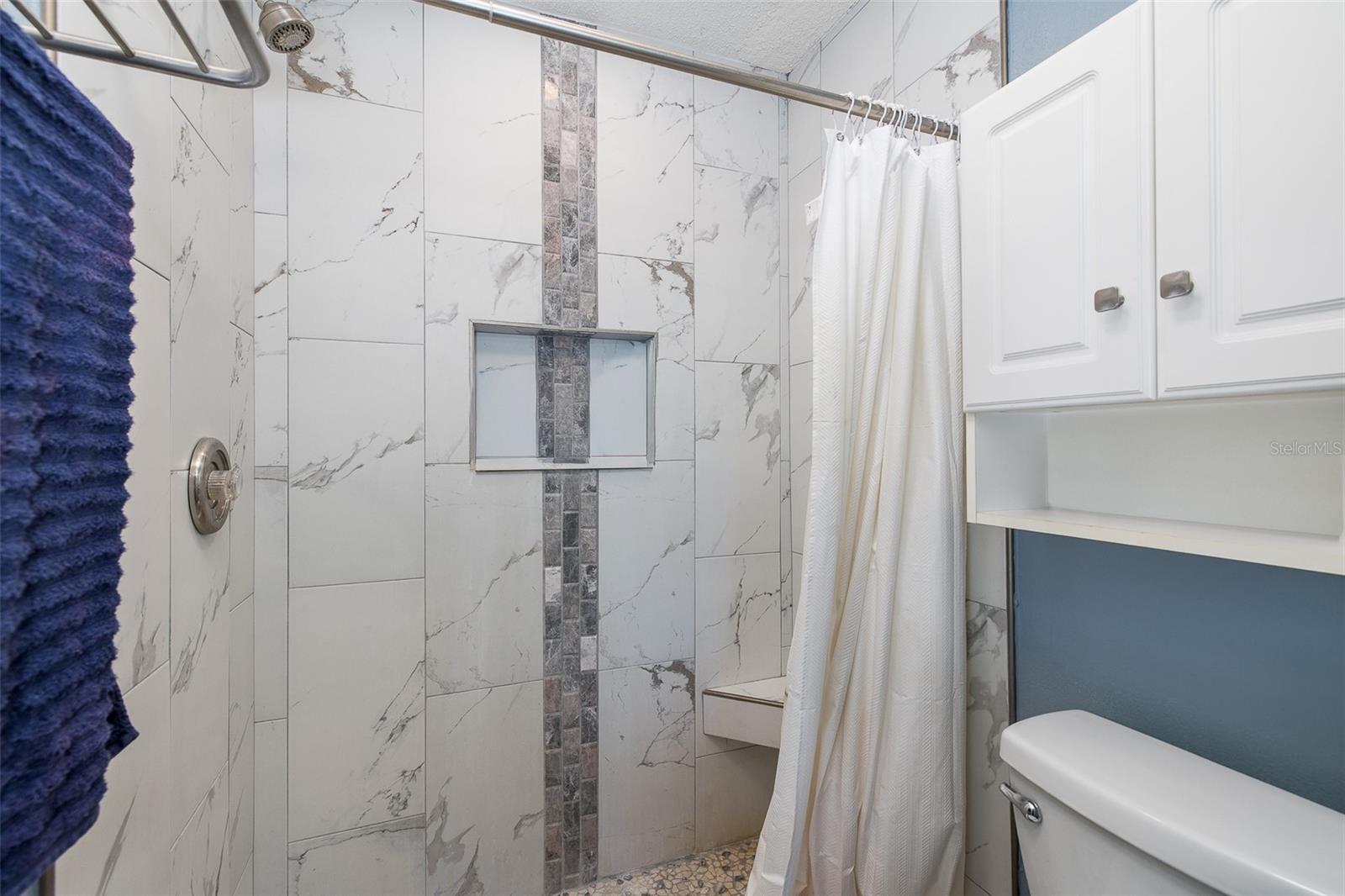 4933 MYRTLE OAK DR #23