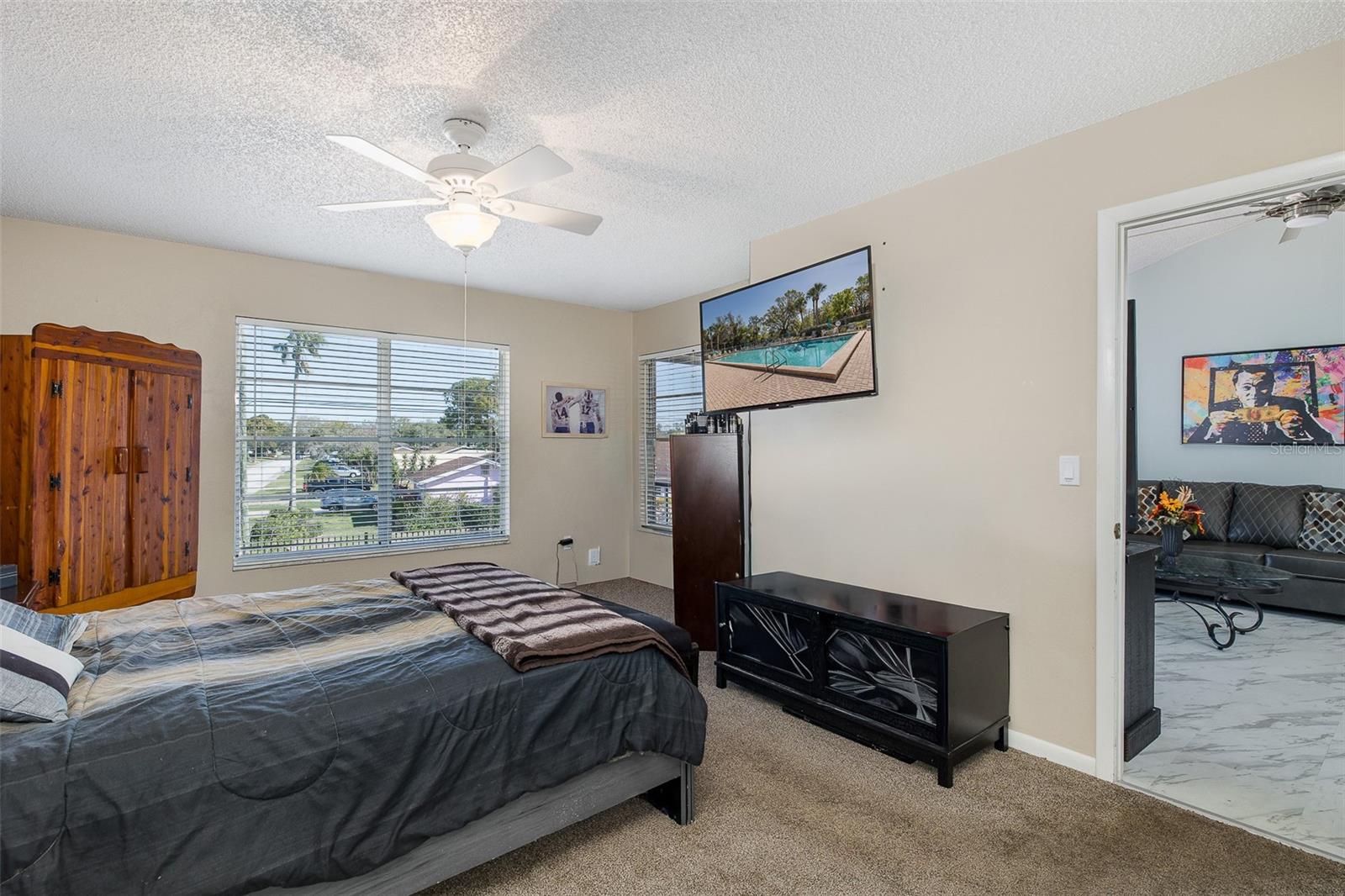 4933 MYRTLE OAK DR #23