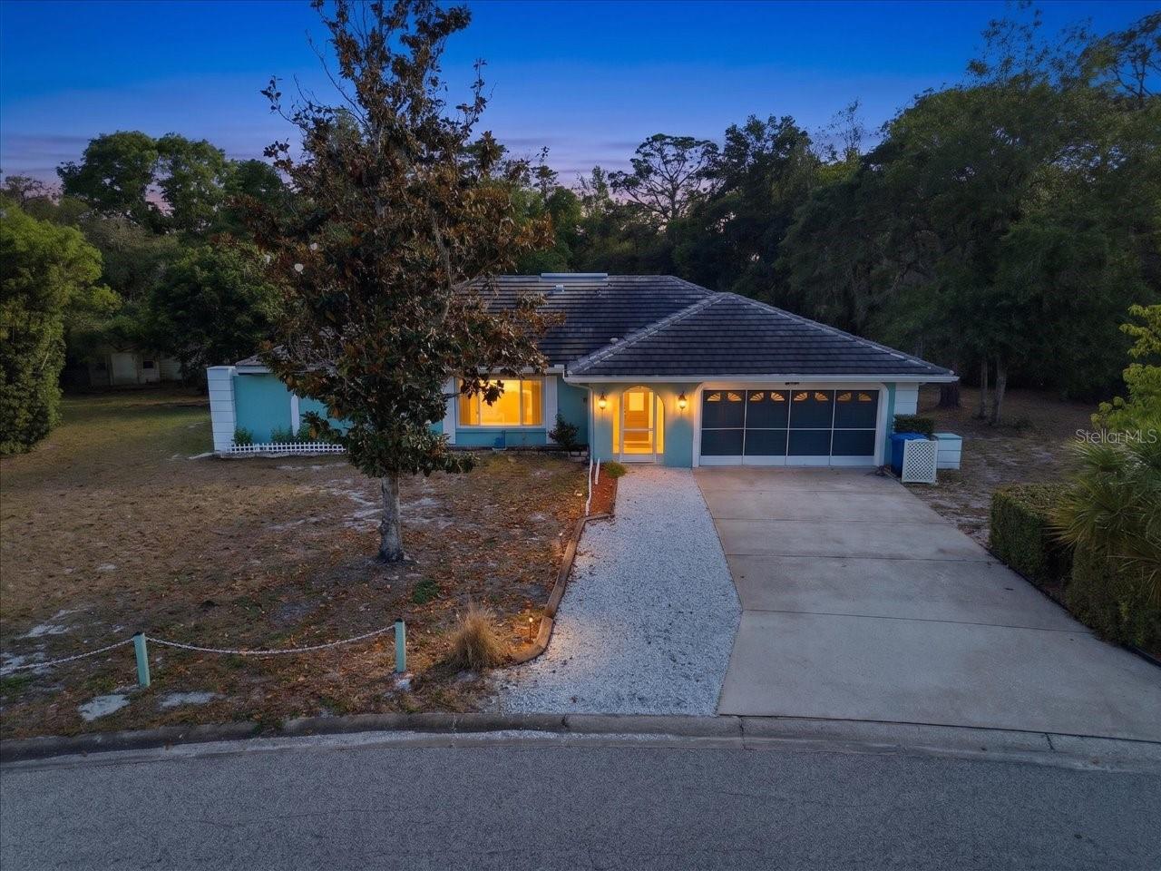 8370 WINDRIDGE WAY