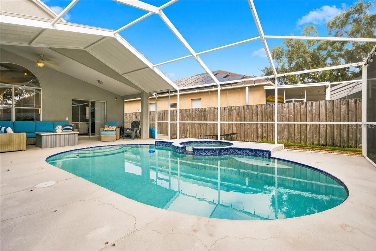 18009 PALM BREEZE DR