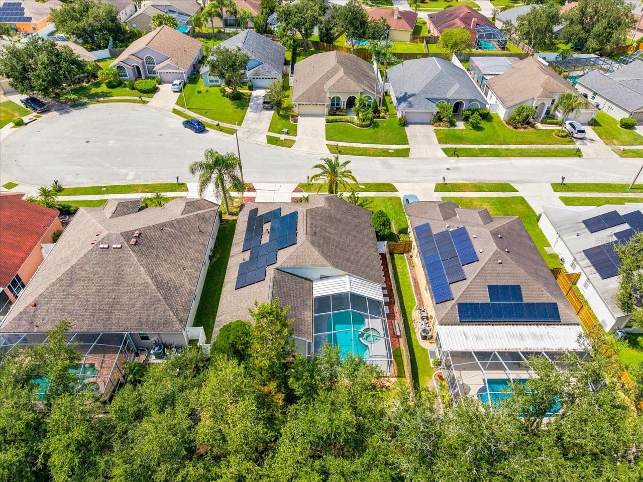 18009 PALM BREEZE DR