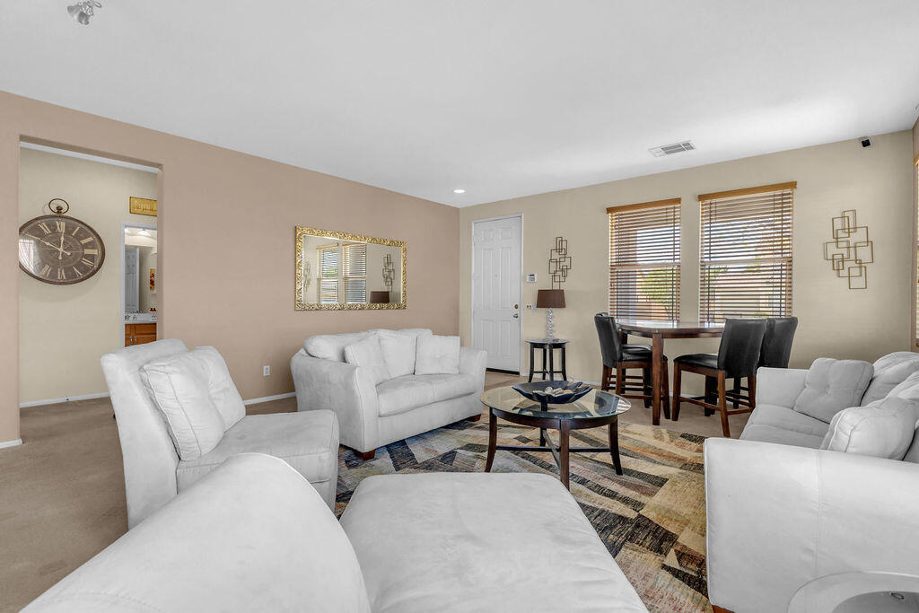 37100 Stratford Street