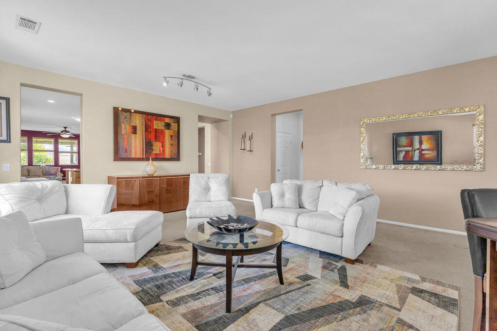 37100 Stratford Street