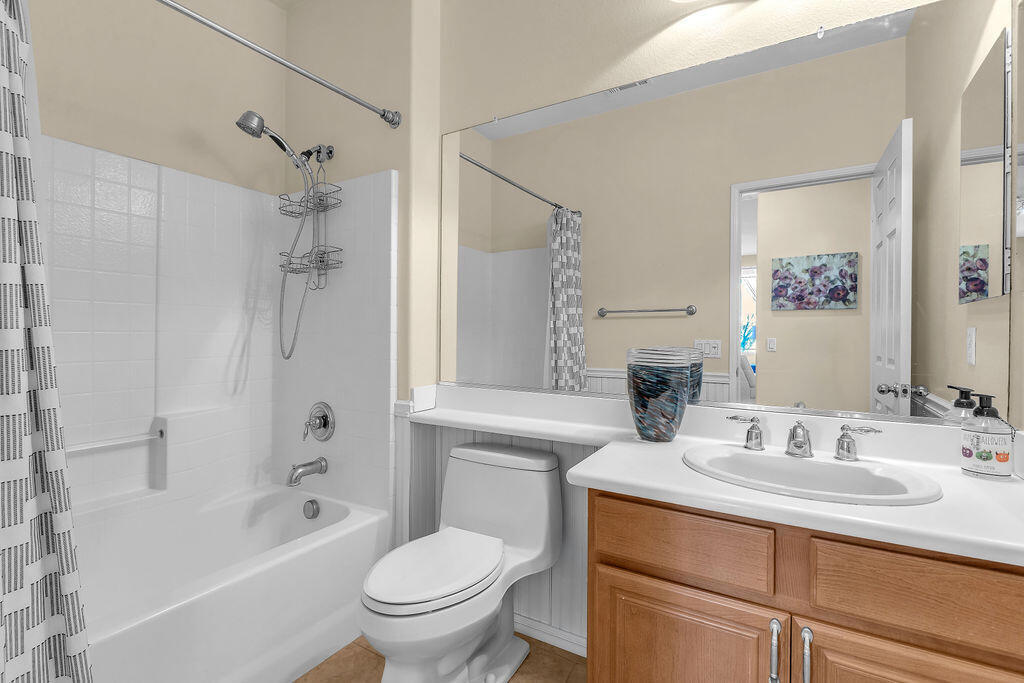 37100 Stratford Street