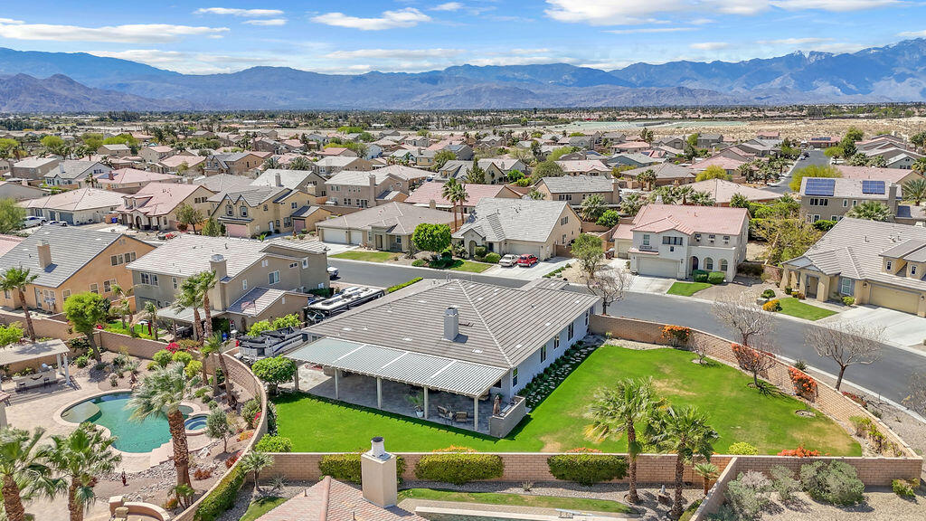 37100 Stratford Street