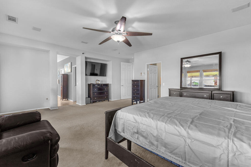 37100 Stratford Street