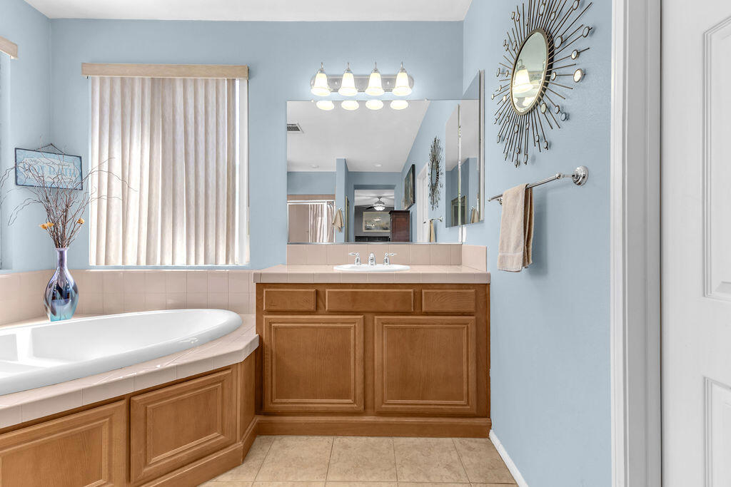 37100 Stratford Street