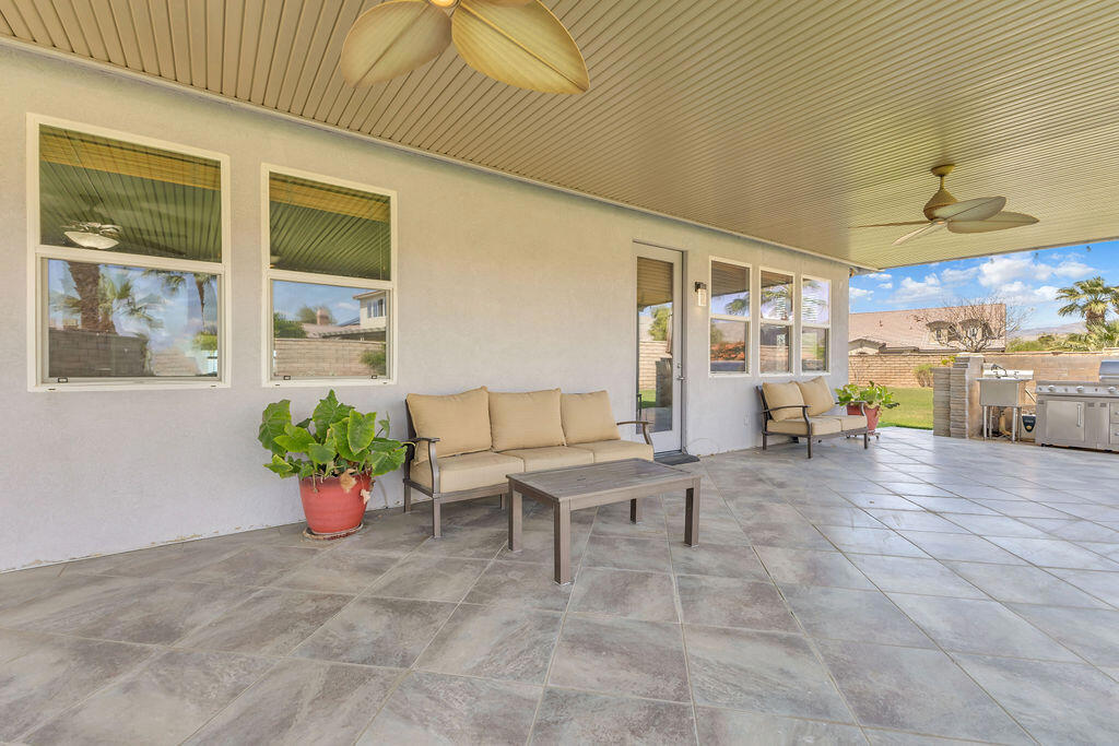 37100 Stratford Street